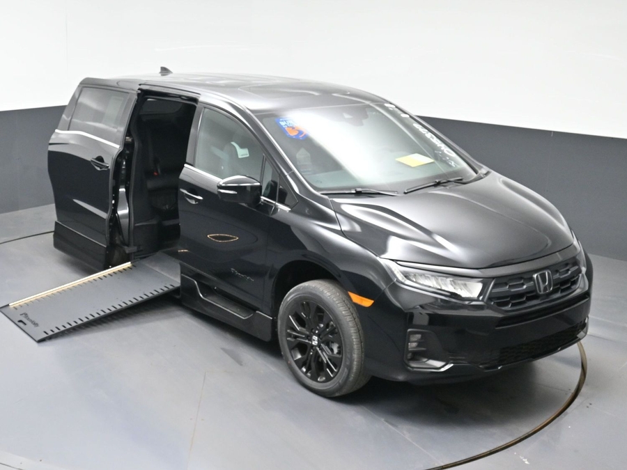 New 2026 Honda Odyssey Sport - BraunAbility Side Entry Entry In Floor Automatic Ramp