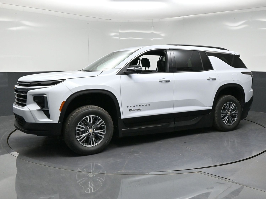 New 2026 Chevrolet Traverse 1LT - BraunAbility Side Entry In Floor Automatic Ramp