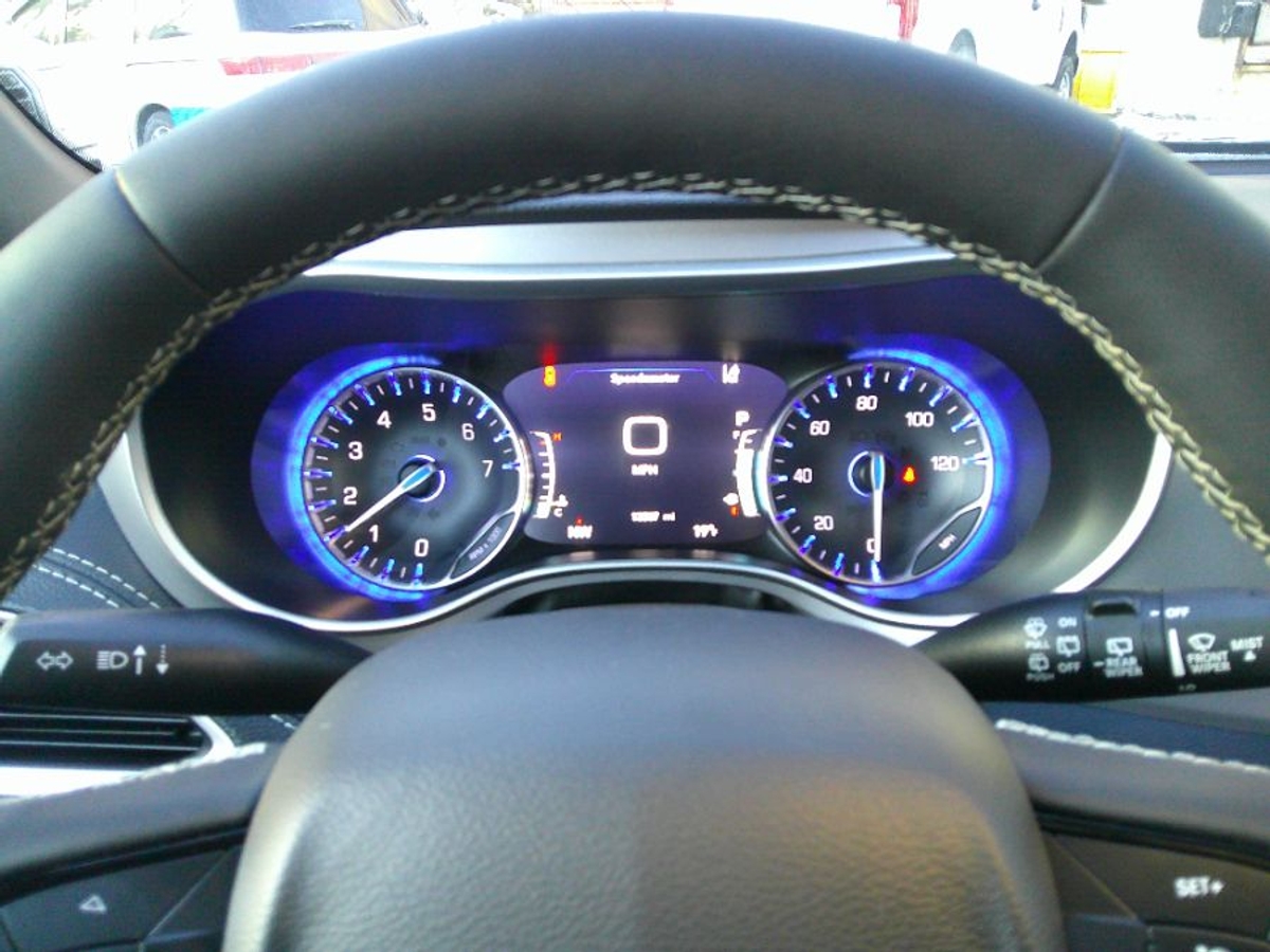 2024 CHRYSLER PACIFICA - Image 17