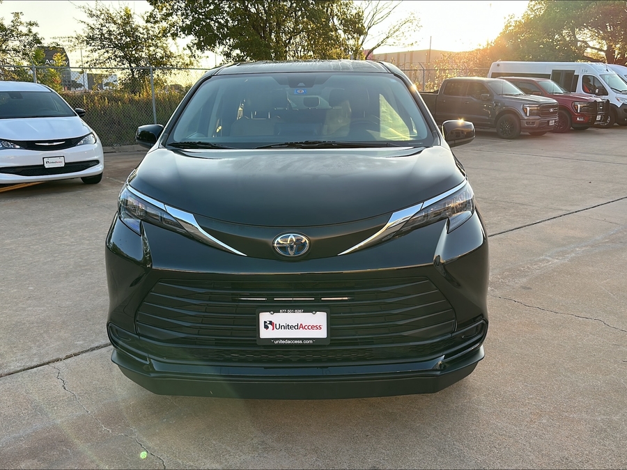 Used 2024 Toyota Sienna Hybrid LE Base - BraunAbility Side Entry Fold Out Automatic Ramp