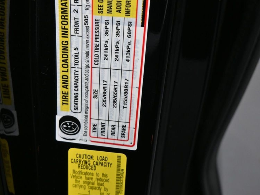 New 2026 Toyota Sienna Hybrid XLE Base - BraunAbility Side Entry Fold Out Automatic Ramp