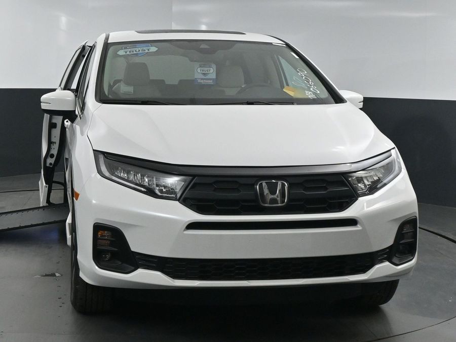 New 2025 Honda Odyssey EX-L - BraunAbility Side Entry Entry In Floor Automatic Ramp