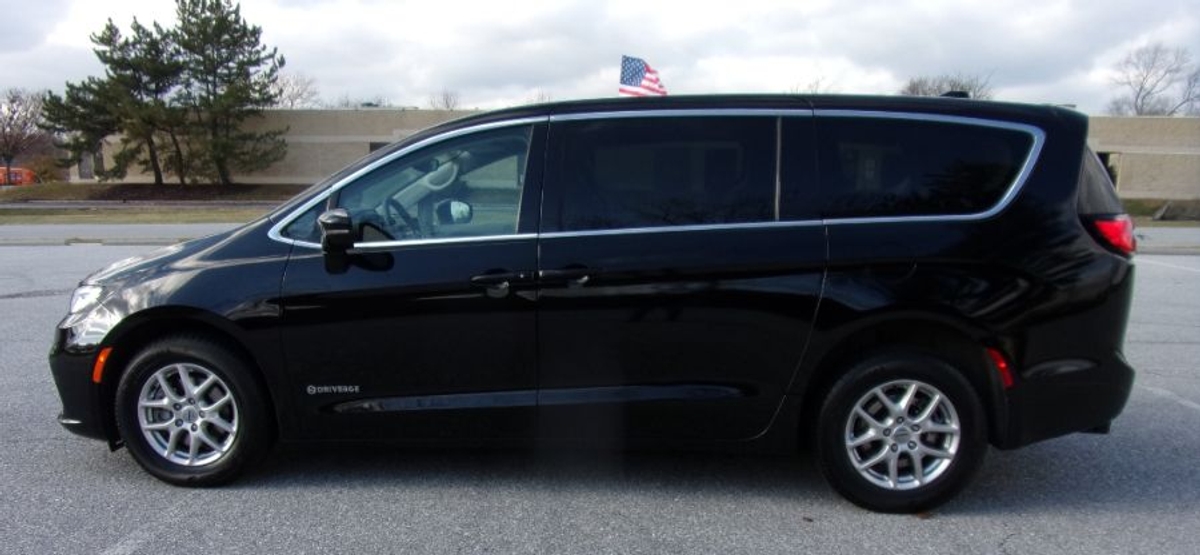 2024 CHRYSLER PACIFICA - Image 5