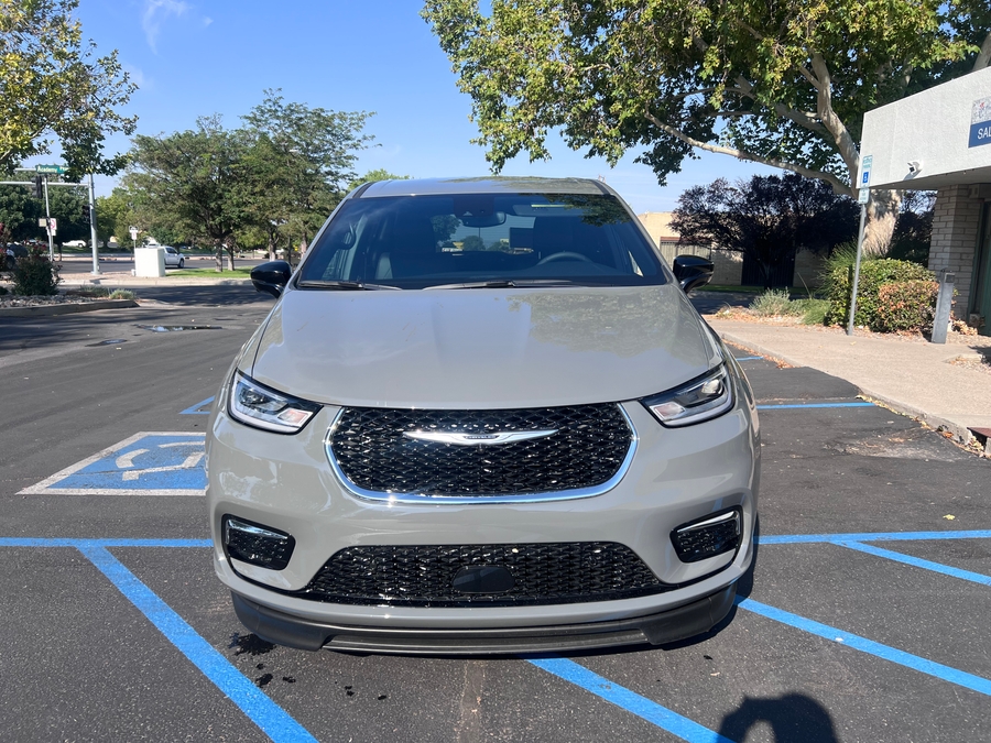 Used 2025 Chrysler Pacifica Select Safety - BraunAbility Side Entry Fold Out Automatic Ramp