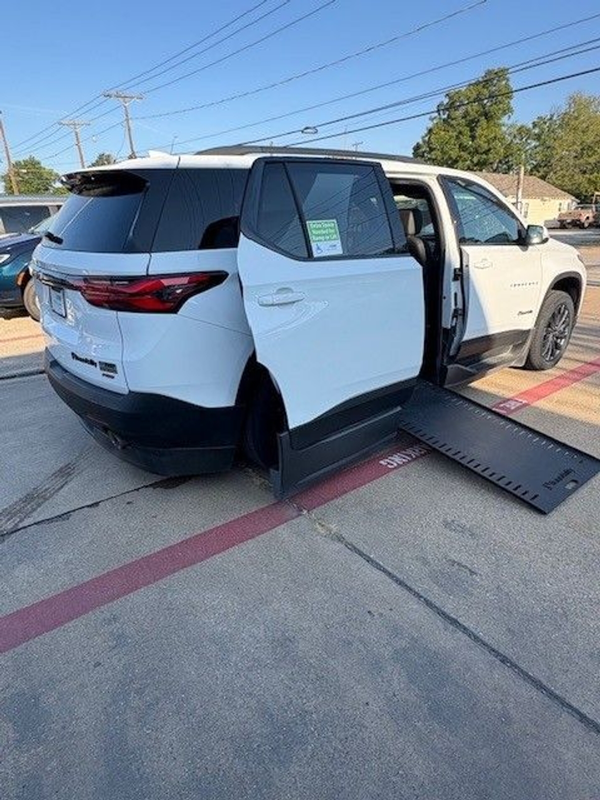 2023 CHEVROLET TRAVERSE - Image 8