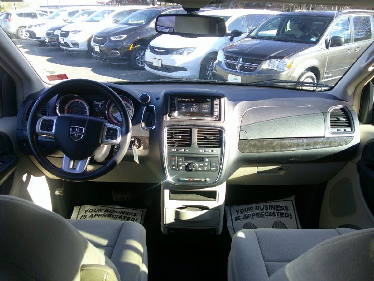 2013 DODGE GRAND CARAVAN - Image 5