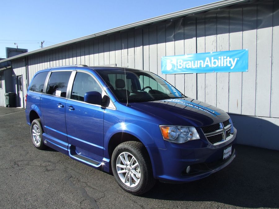 Used 2019 Dodge Grand Caravan SXT - VMI Side Entry Entry In Floor Automatic Ramp