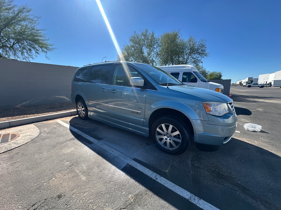 Used 2009 Chrysler Town and Country Touring 25th Anniversary - El Dorado  Entry  Ramp