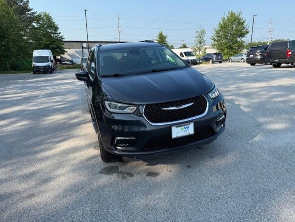 2021 CHRYSLER PACIFICA - Image 1