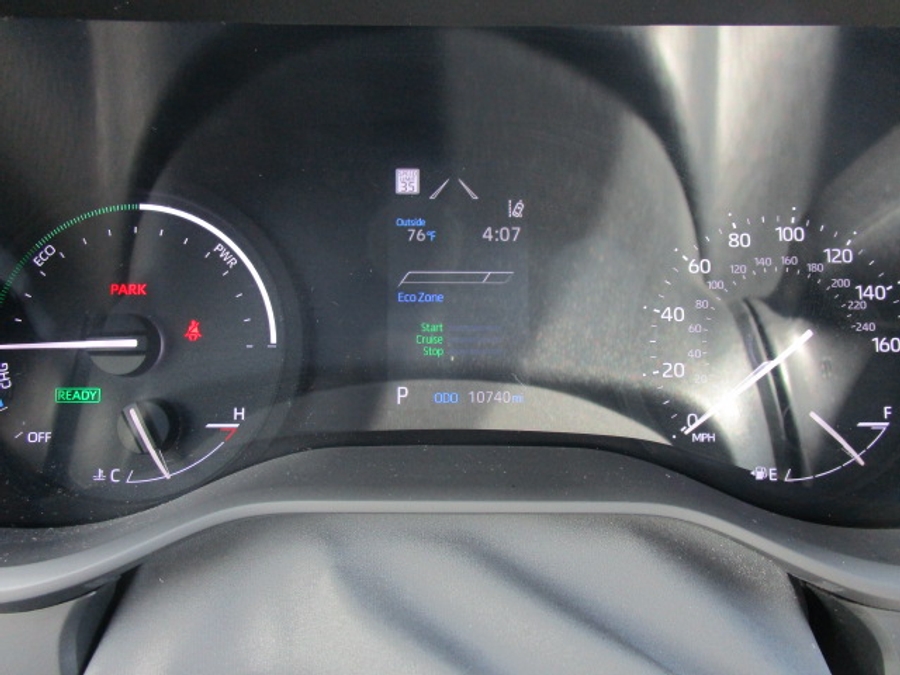 Used 2024 Toyota Sienna Hybrid XLE - BraunAbility Side Entry Entry In Floor Automatic Ramp