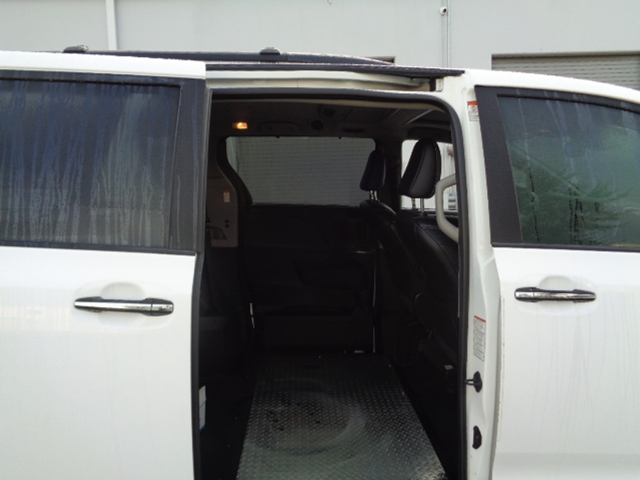 Used 2020 Toyota Sienna SE Premium - VMI Side Entry In Floor Automatic Ramp