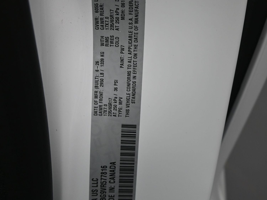 New 2027 Chrysler Pacifica Select Safety - BraunAbility Side Entry Fold Out Automatic Ramp