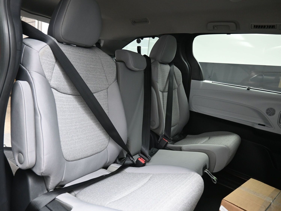 New 2026 Toyota Sienna Hybrid LE - BraunAbility Commercial Rear Entry Entry Fold Out Manual Ramp