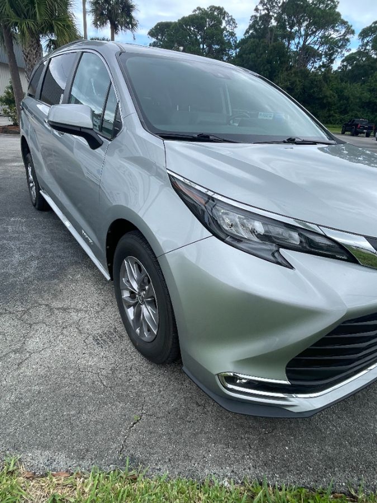 2024 TOYOTA SIENNA - Image 8