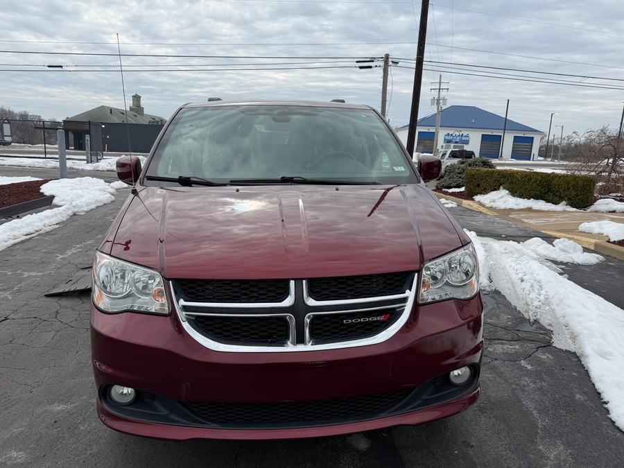Used 2019 Dodge Grand Caravan SXT - BraunAbility Side Entry Entry In Floor Automatic Ramp