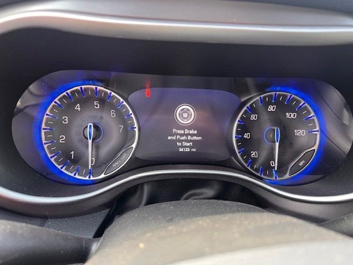 2024 CHRYSLER PACIFICA - Image 9