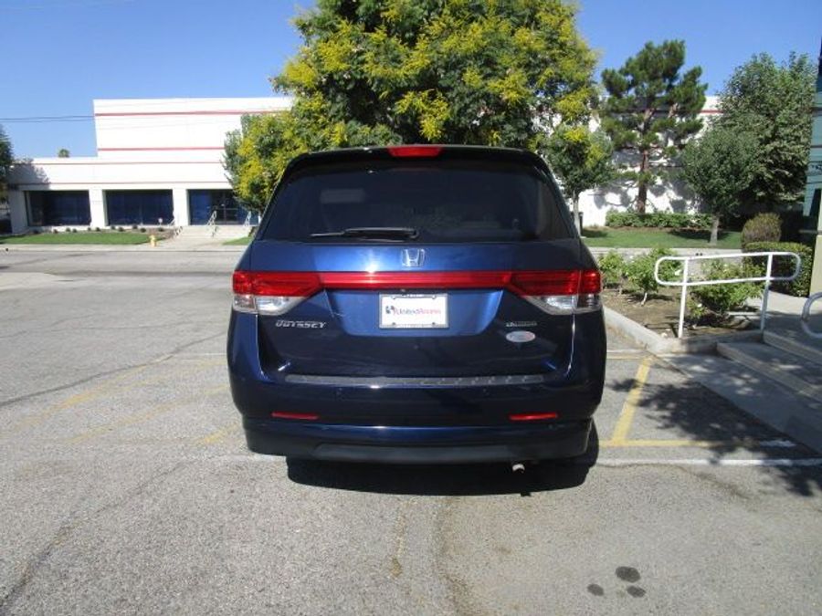 Used 2016 Honda Odyssey Touring - VMI Side Entry Entry In Floor Automatic Ramp