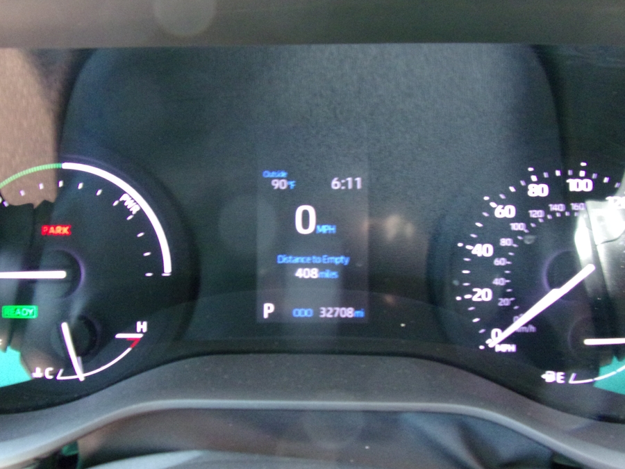 2023 Toyota Sienna XLE - Photo 11