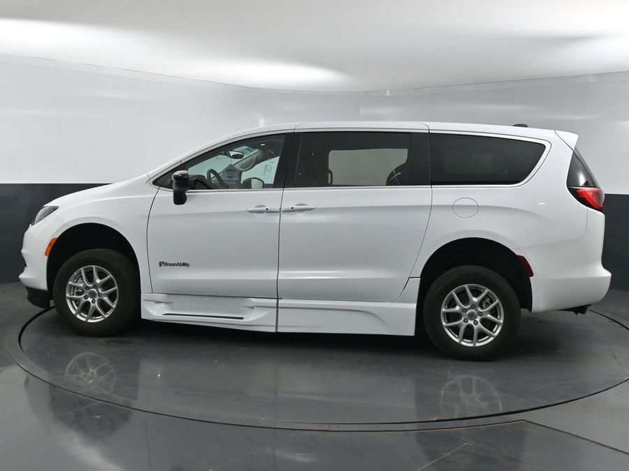 Used 2024 Chrysler Voyager LX - BraunAbility Side Entry Entry Fold Out Automatic Ramp