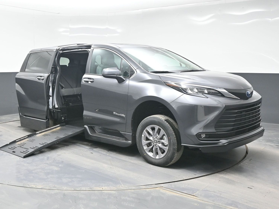 Grey Toyota Sienna with Side Entry Automatic Fold Out ramp