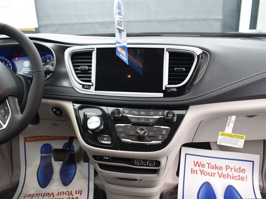 Used 2024 Chrysler Pacifica Touring L - BraunAbility Side Entry In Floor Automatic Ramp