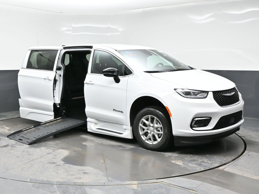 White Chrysler Pacifica with Side Entry Automatic Fold Out ramp