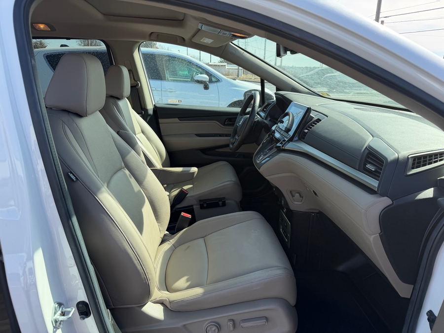 Used 2024 Honda Odyssey EX-L - BraunAbility Side Entry Entry In Floor Automatic Ramp
