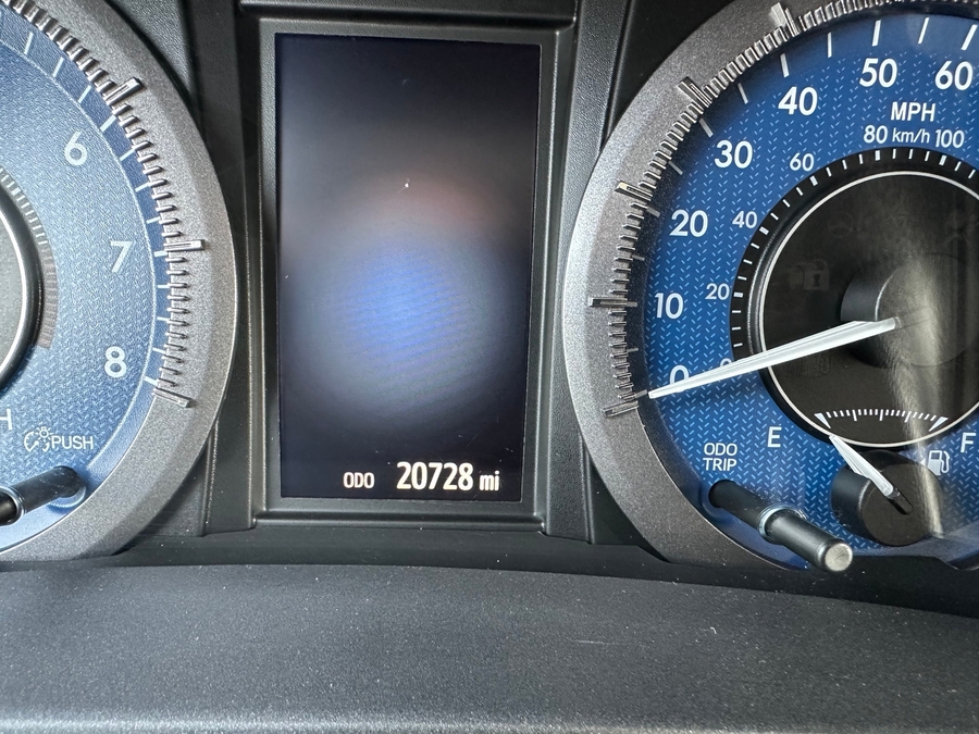 Used 2019 Toyota Sienna LE - BraunAbility Side Entry Entry Fold Out Automatic Ramp