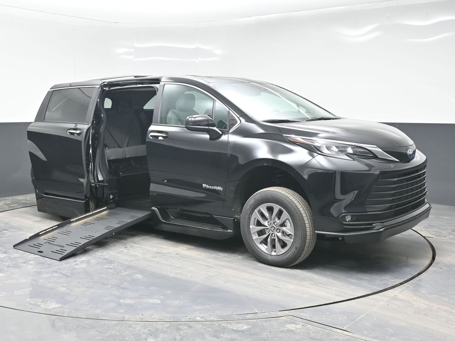Black Toyota Sienna with Side Entry Automatic Fold Out ramp
