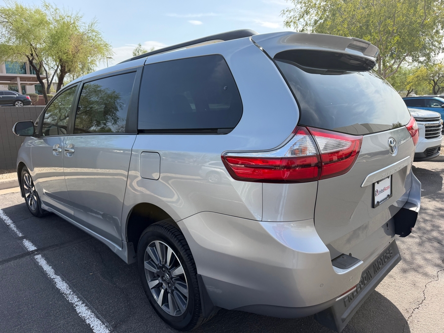 Used 2018 Toyota Sienna Limited Premium - Freedom Rear Entry Fold Out Automatic Ramp