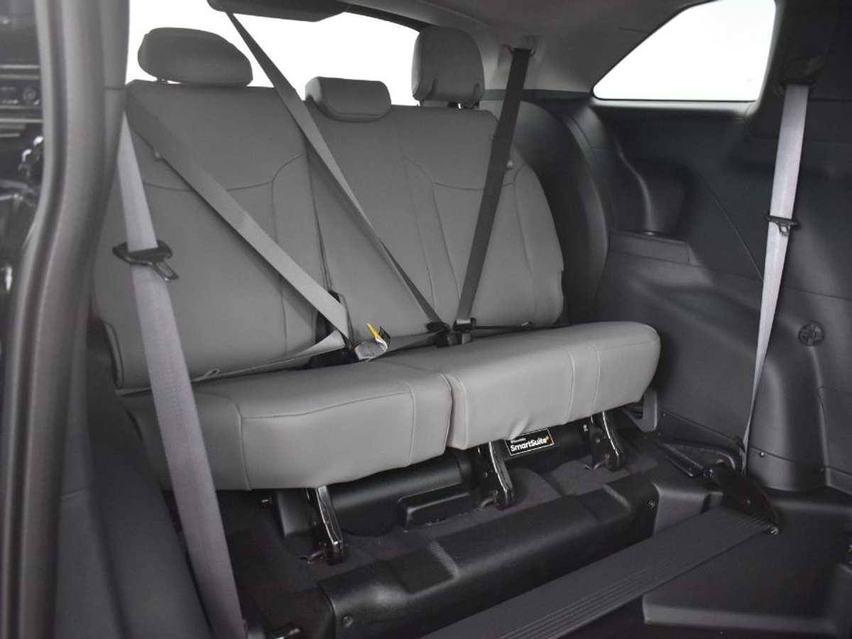 Black Toyota Sienna image number 9