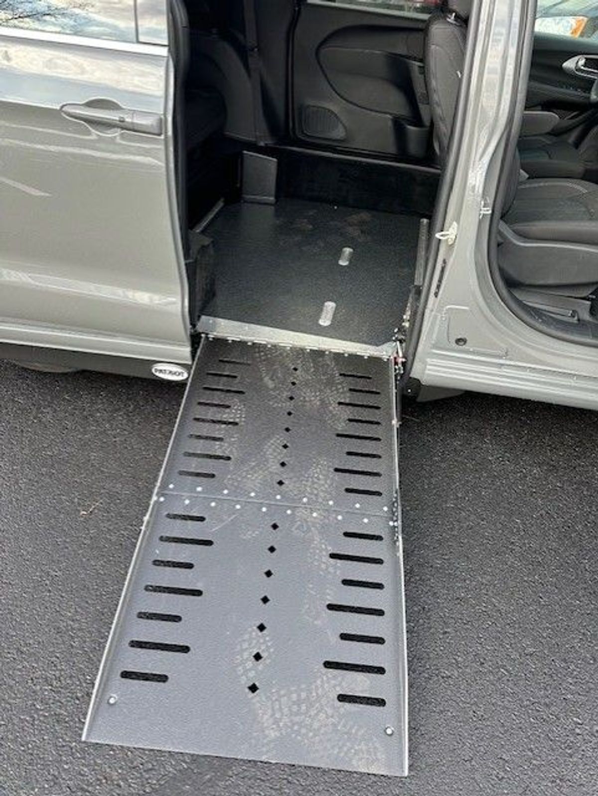 2024 CHRYSLER PACIFICA - Image 6