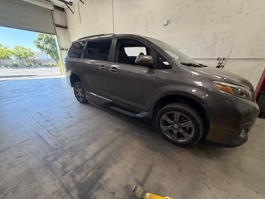 2017 Toyota Sienna