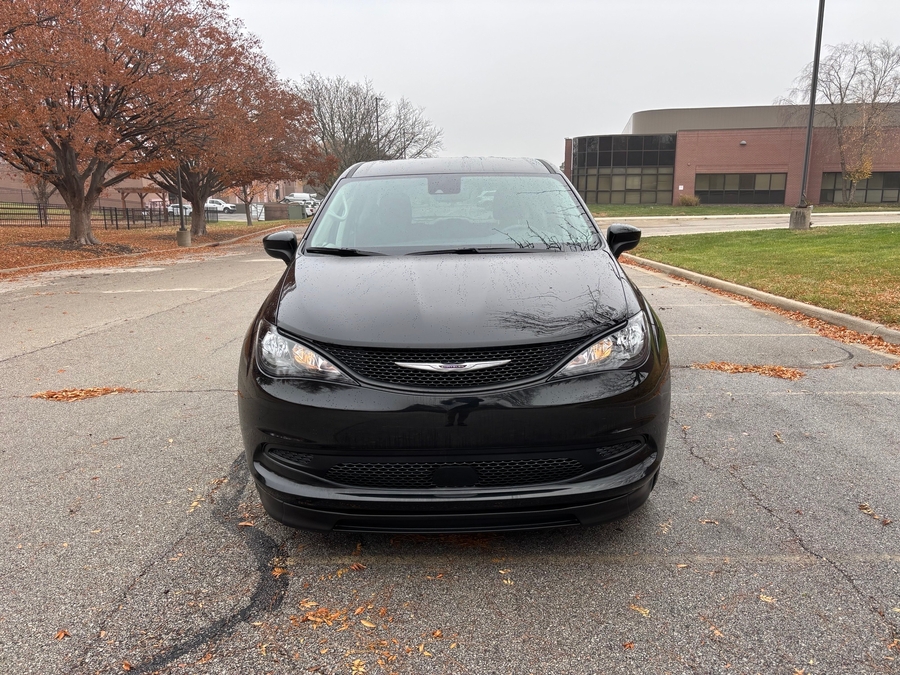 Used 2024 Chrysler Voyager LX - BraunAbility Side Entry Entry In Floor Automatic Ramp