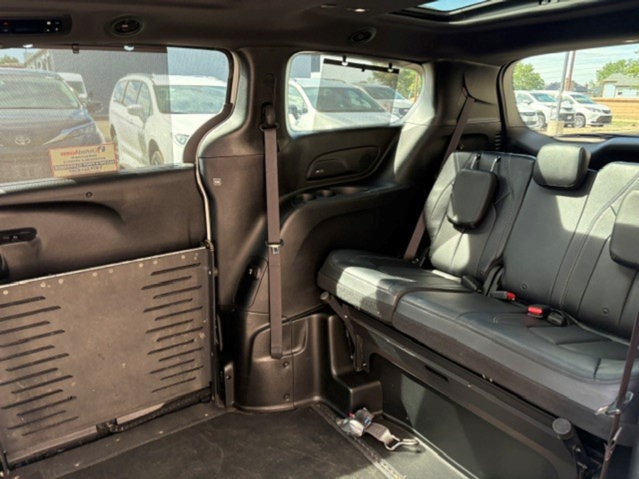 Used 2019 Chrysler Pacifica Touring L Plus - BraunAbility Side Entry Fold Out Automatic Ramp