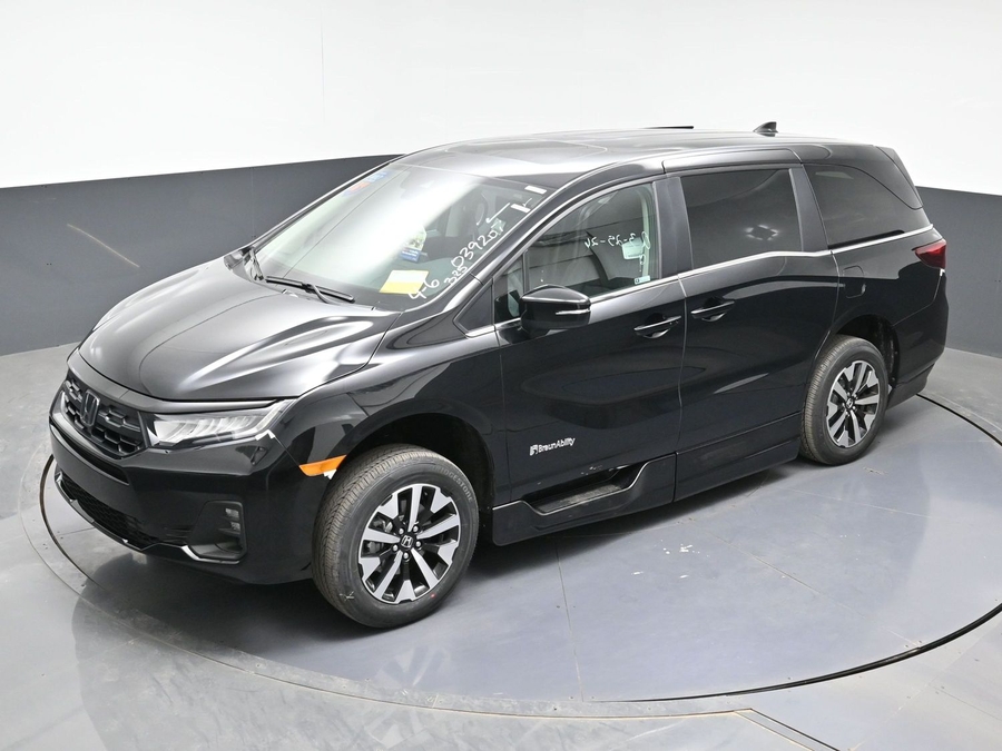 Black Honda Odyssey image number 21