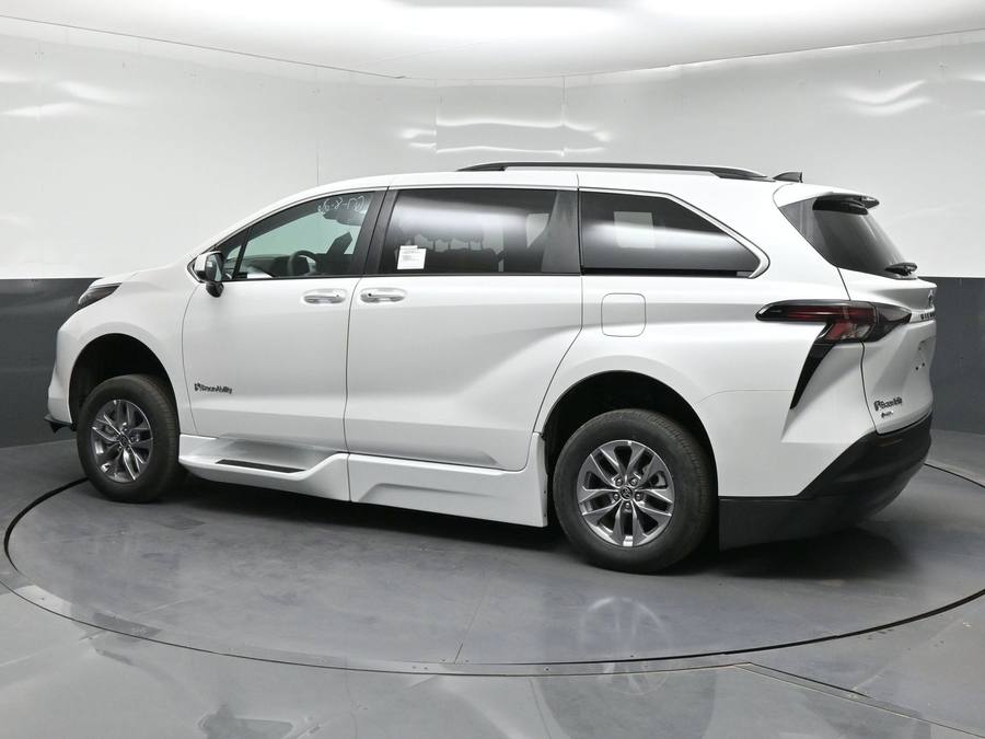 White Toyota Sienna with Side Entry Automatic In Floor ramp