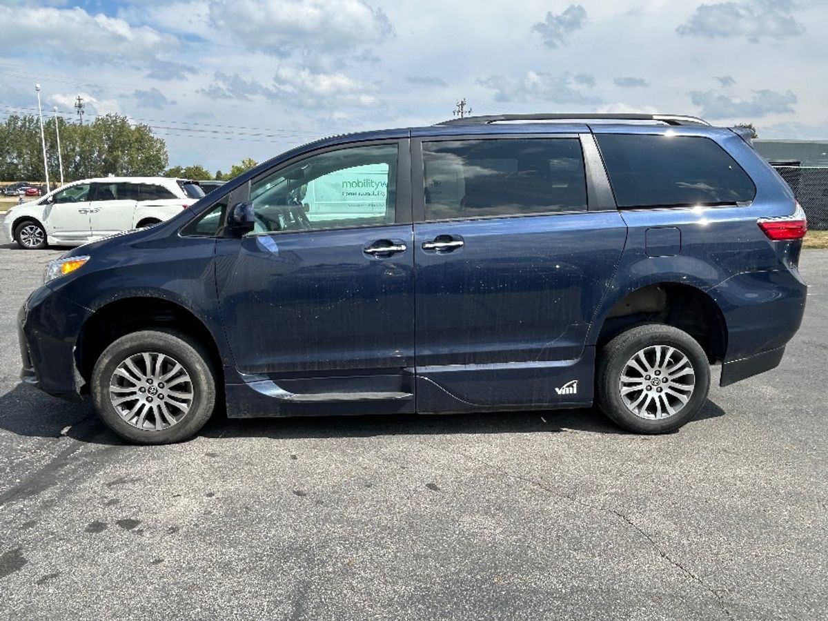 2020 TOYOTA SIENNA - Image 5
