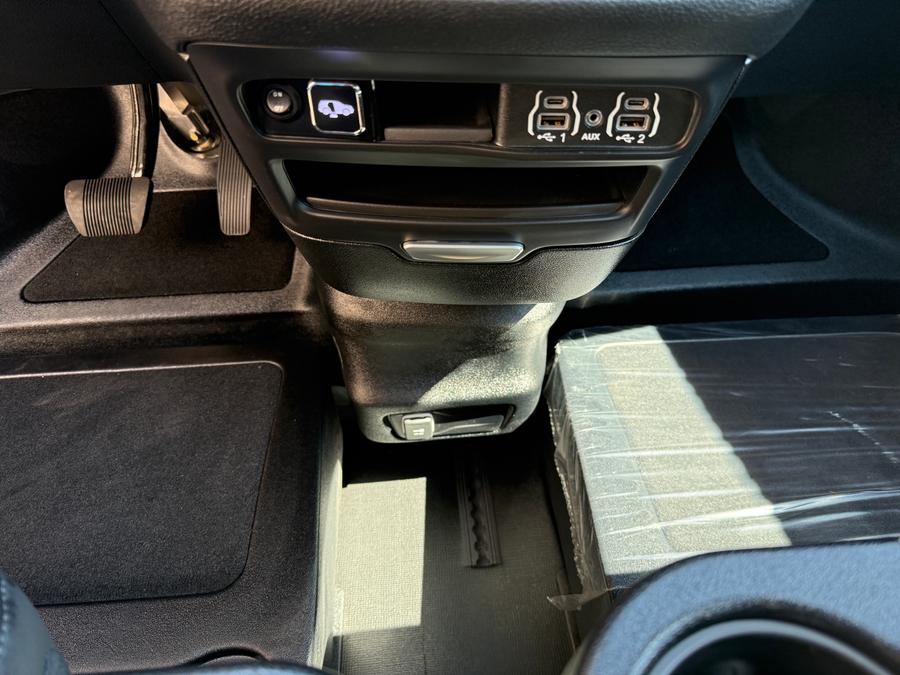 Used 2025 Chrysler Pacifica Select Safety - BraunAbility Side Entry In Floor Automatic Ramp