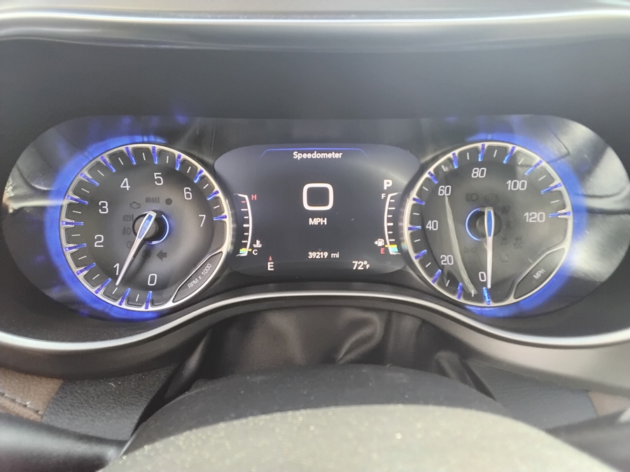 2019 CHRYSLER PACIFICA - Image 12