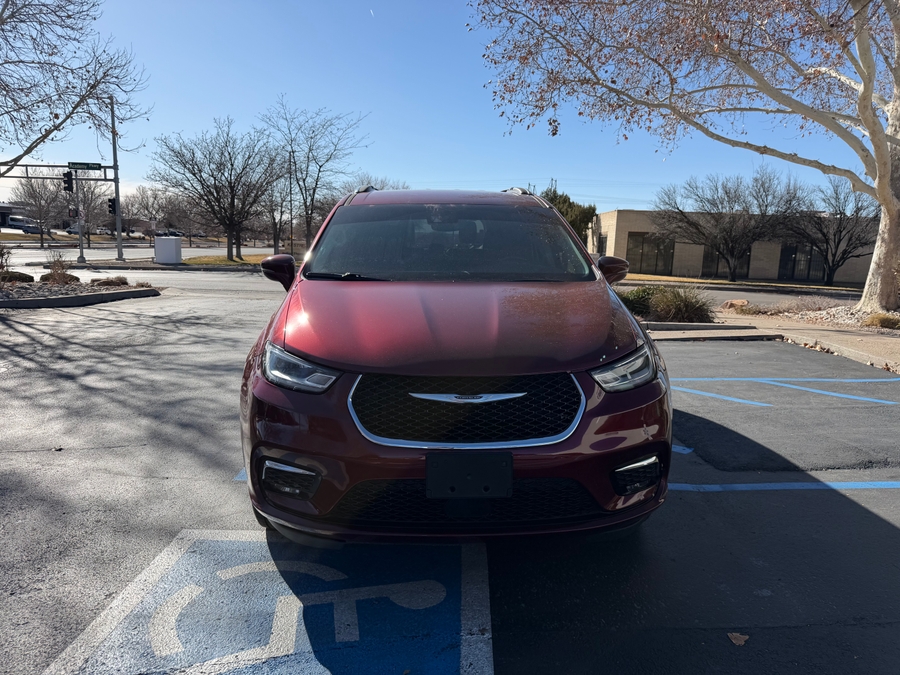 Used 2021 Chrysler Pacifica Touring L - VMI Side Entry Entry In Floor Automatic Ramp