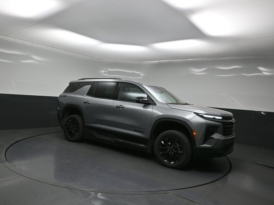New 2026 Chevrolet Traverse 1LT Midnight - BraunAbility Side Entry Entry In Floor Automatic Ramp