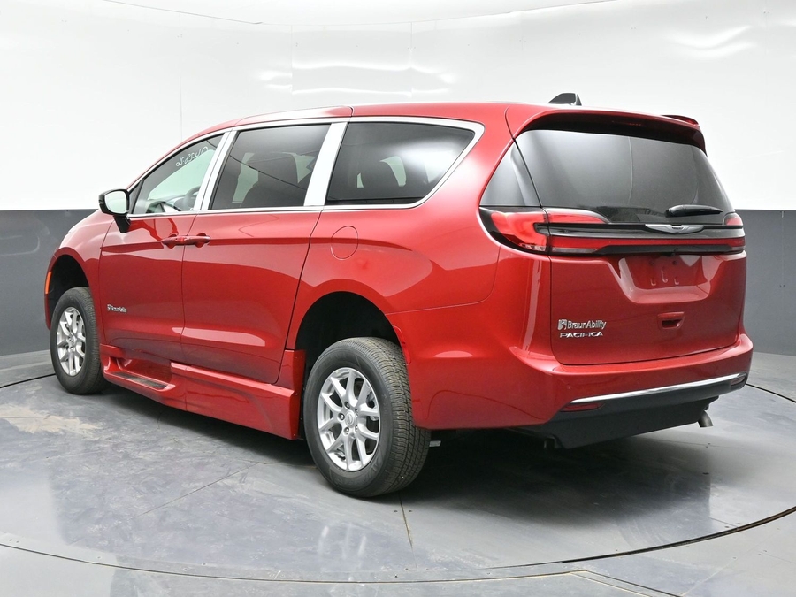 Red Chrysler Pacifica image number 4