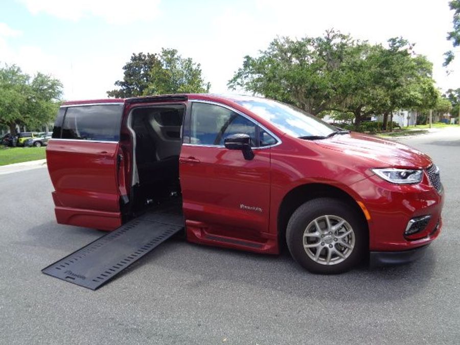 Used 2024 Chrysler Pacifica Touring L - BraunAbility Side Entry Entry In Floor Automatic Ramp