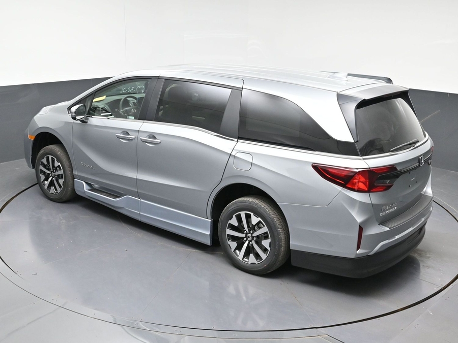 New 2026 Honda Odyssey EX-L - BraunAbility Side Entry In Floor Automatic Ramp