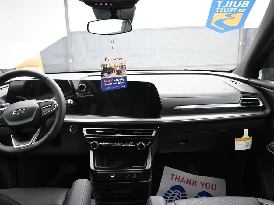 New 2026 Chevrolet Traverse 1LT Midnight - BraunAbility Side Entry In Floor Automatic Ramp