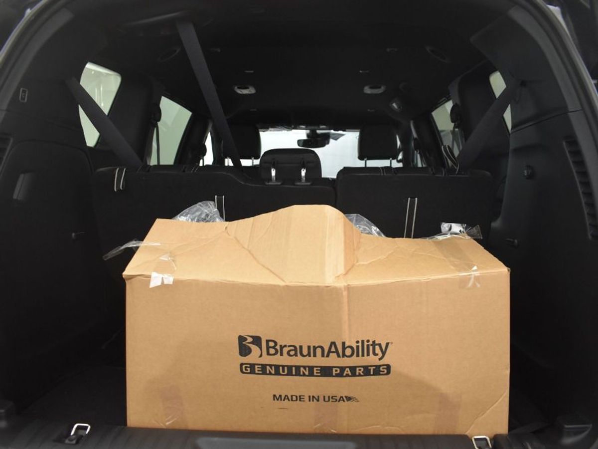 2025 CHRYSLER PACIFICA - Image 14