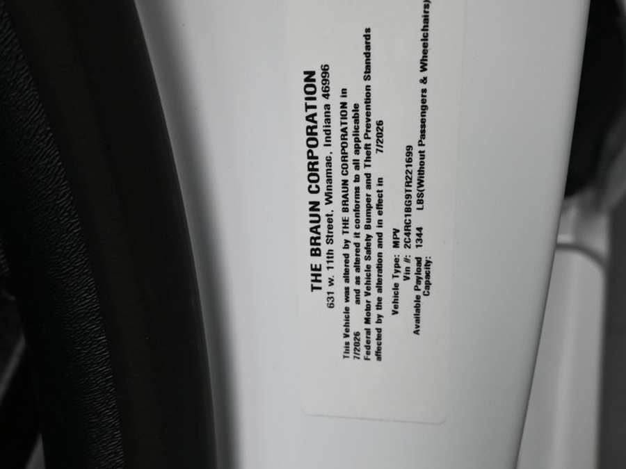 New 2026 Chrysler Pacifica Select Sport - BraunAbility Side Entry Fold Out Automatic Ramp
