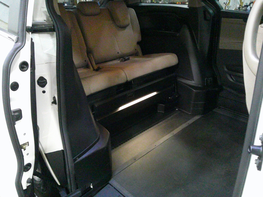  Honda Odyssey image number 3