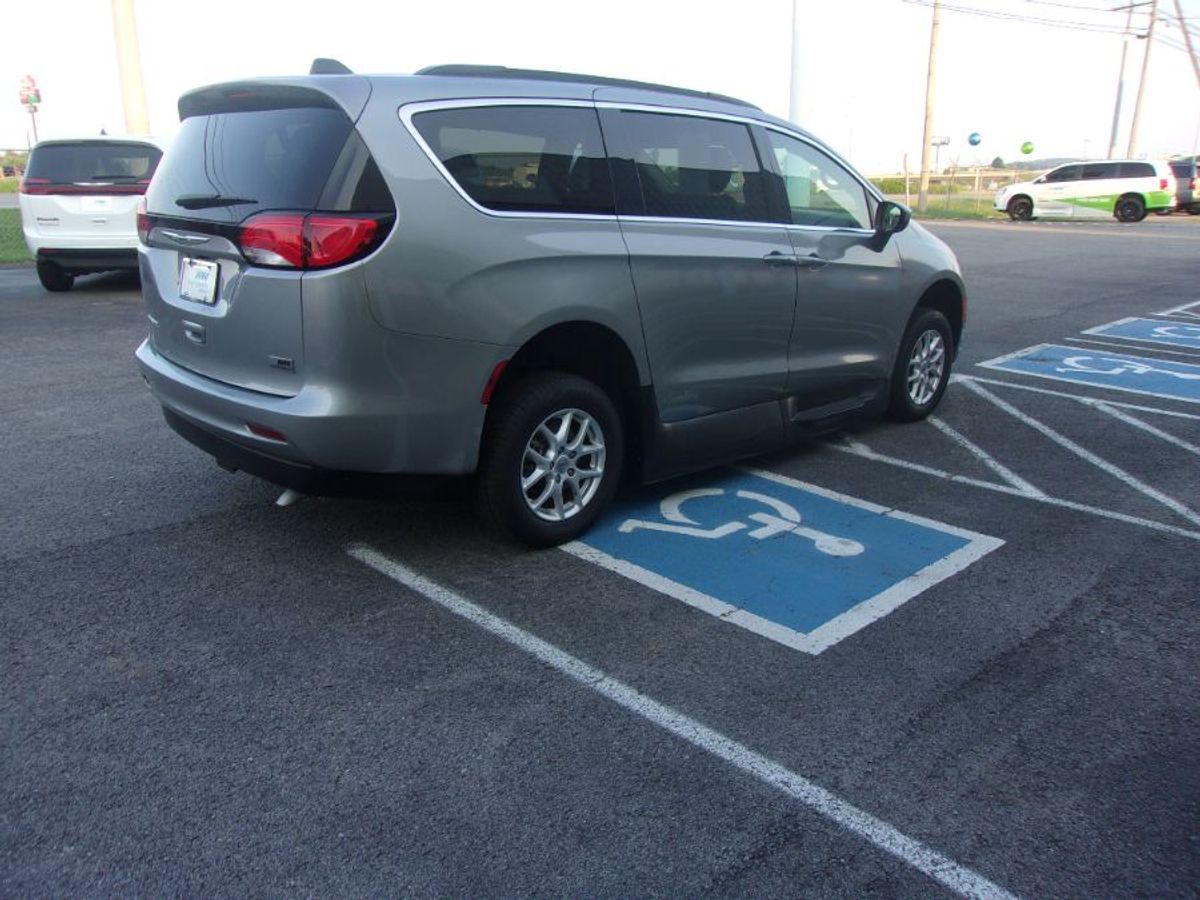 2021 CHRYSLER VOYAGER - Image 9